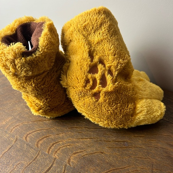 Lion Guard Slippers - Picture 4 of 5